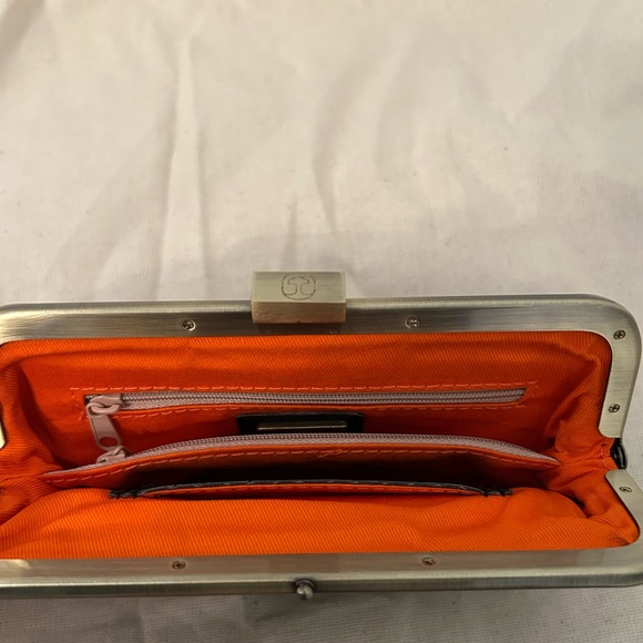 Laflore Paris - Clutch Wallet Black - Picture 2 of 4